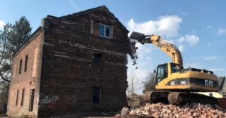 Демонтаж кирпичного дома Бирск, цена от 2958 руб.