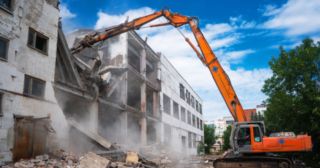 Промышленный демонтаж зданий Бирск, цена от 2958 руб.